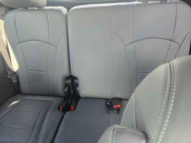 Used 2024 Buick Enclave Essence w/ Sound and Sites Package image 11