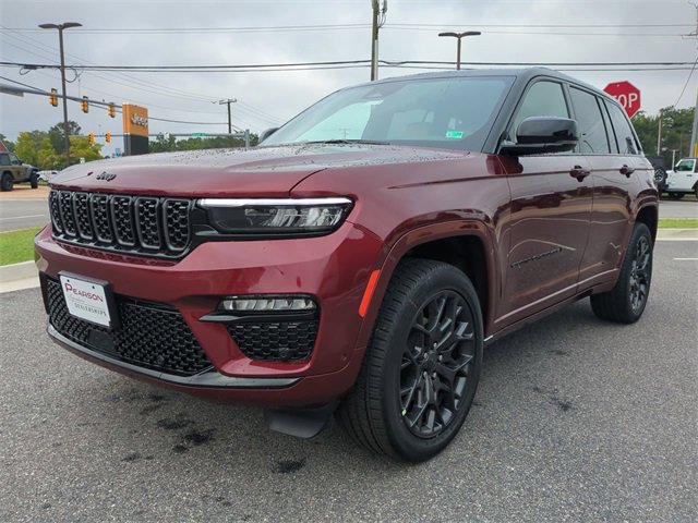 New 2025 Jeep Grand Cherokee Summit image 8