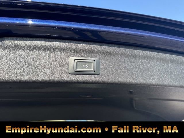 Used 2025 Audi Q3 2.0T Premium image 8