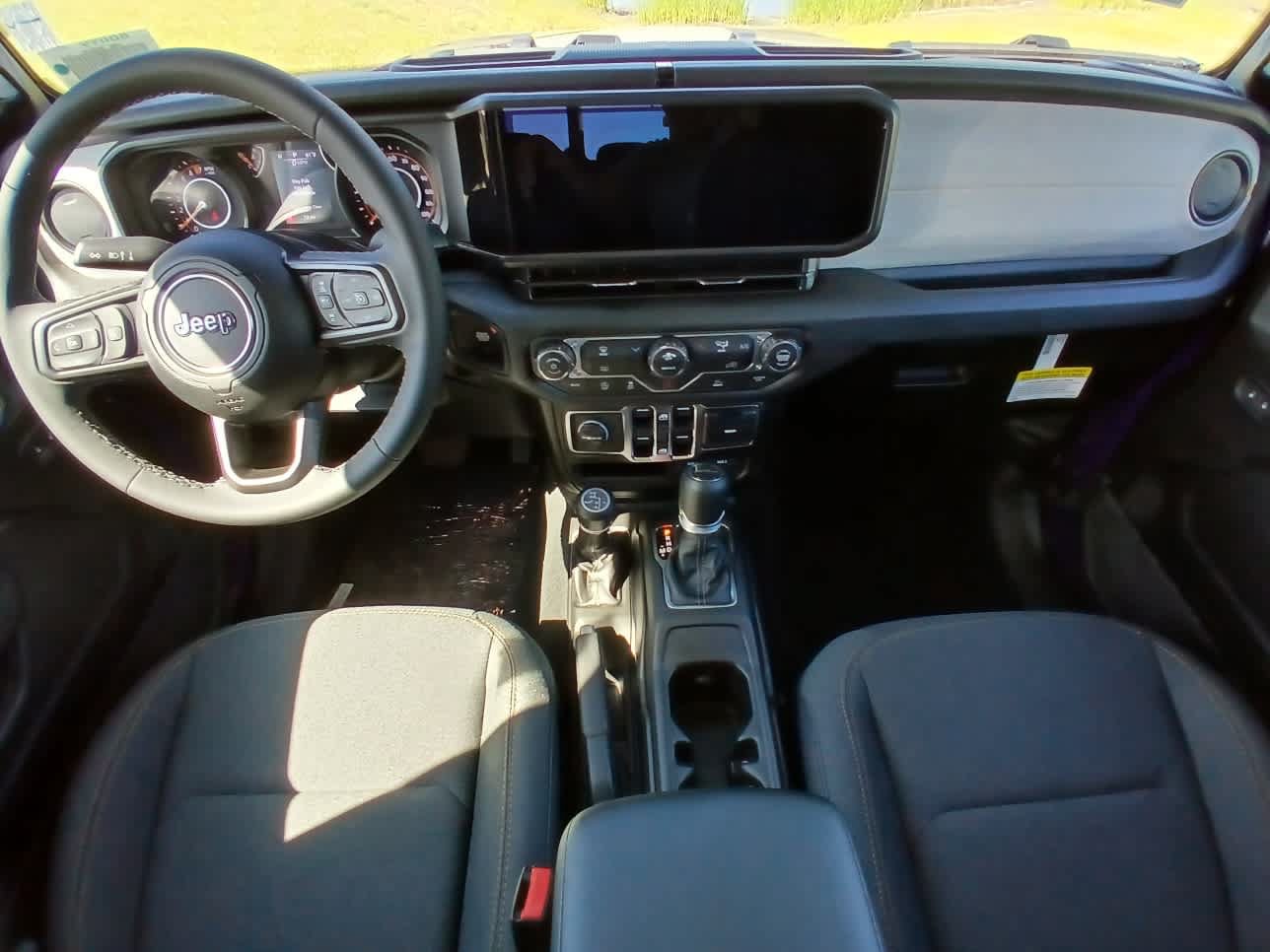 New 2026 Jeep Gladiator Sport AWD/4WD image 18