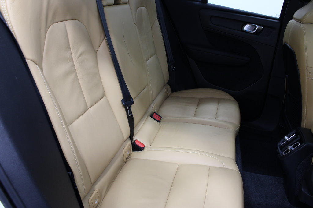 Used 2022 Volvo XC40 T5 Inscription w/ Advanced Package AWD/4WD image 22
