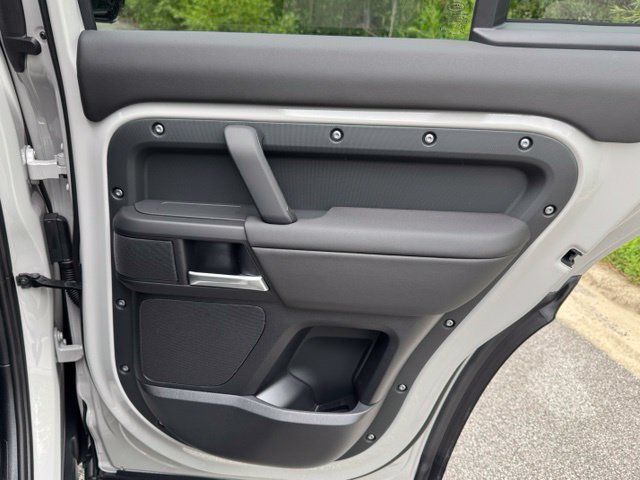 New 2026 Land Rover Defender 110 S AWD/4WD image 15