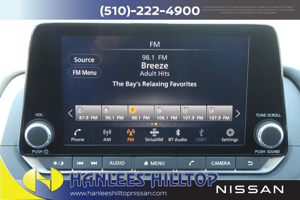 Used 2025 Nissan Rogue SV FWD image 27
