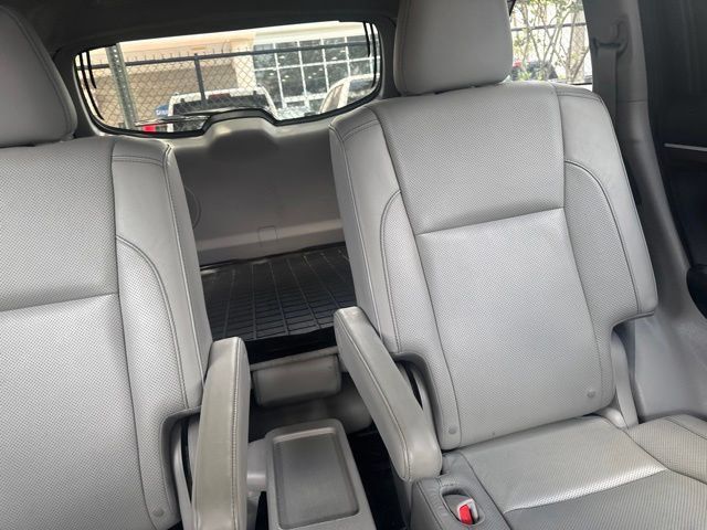 Used 2016 Toyota Highlander Limited FWD image 9
