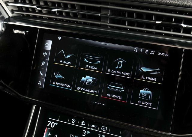 Certified 2025 Audi Q7 2.0T Premium Plus w/ Premium Plus Package image 17