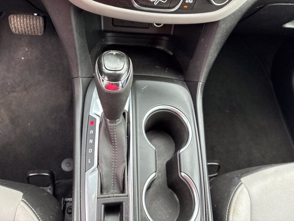 Used 2019 Chevrolet Equinox LS AWD/4WD image 24