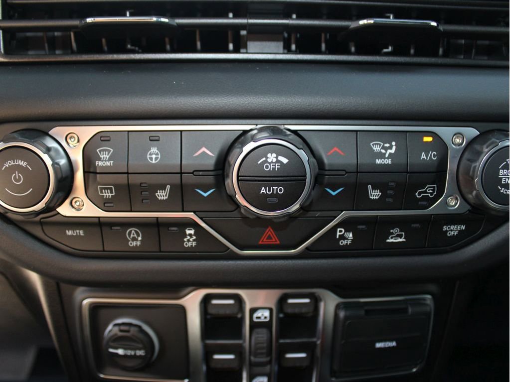 New 2025 Jeep Wrangler Sahara image 19