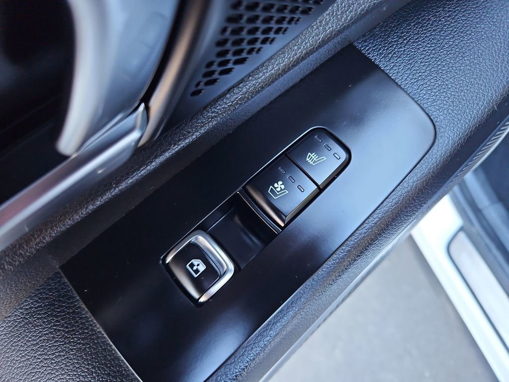 Used 2022 Kia Telluride SX w/ SX Prestige Package image 37