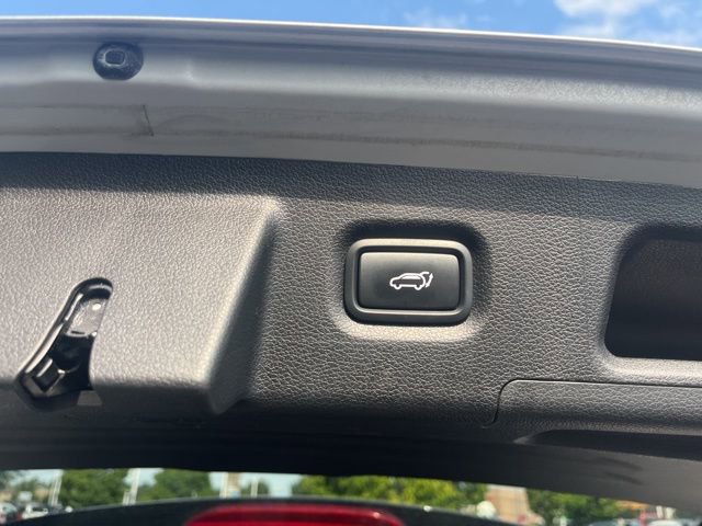 Used 2019 Hyundai Santa Fe Limited image 10