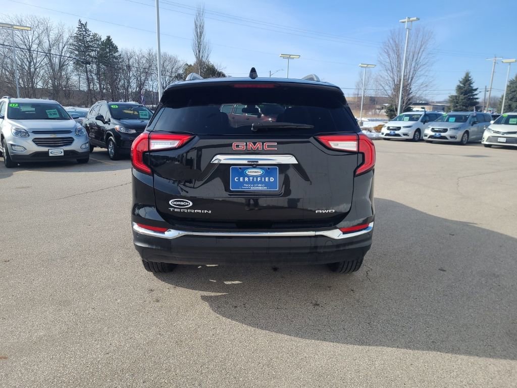 Used 2022 GMC Terrain SLT image 5