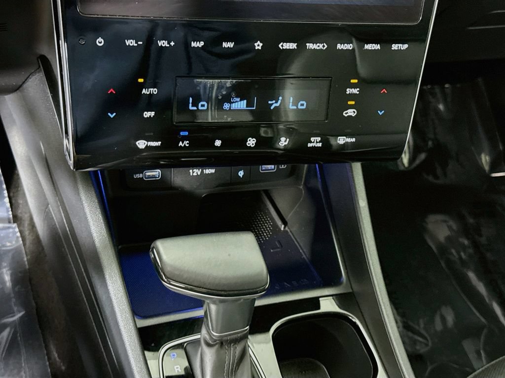 Certified 2024 Hyundai Tucson SEL w/ Convenience Package FWD image 10