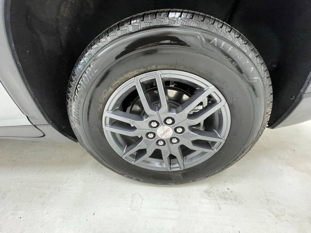 Used 2025 GMC Acadia Elevation AWD/4WD image 12