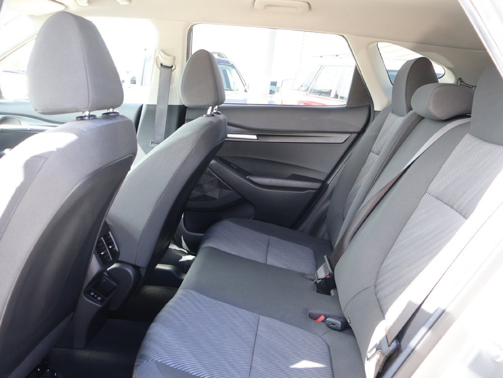 Used 2026 Kia Seltos LX FWD image 16