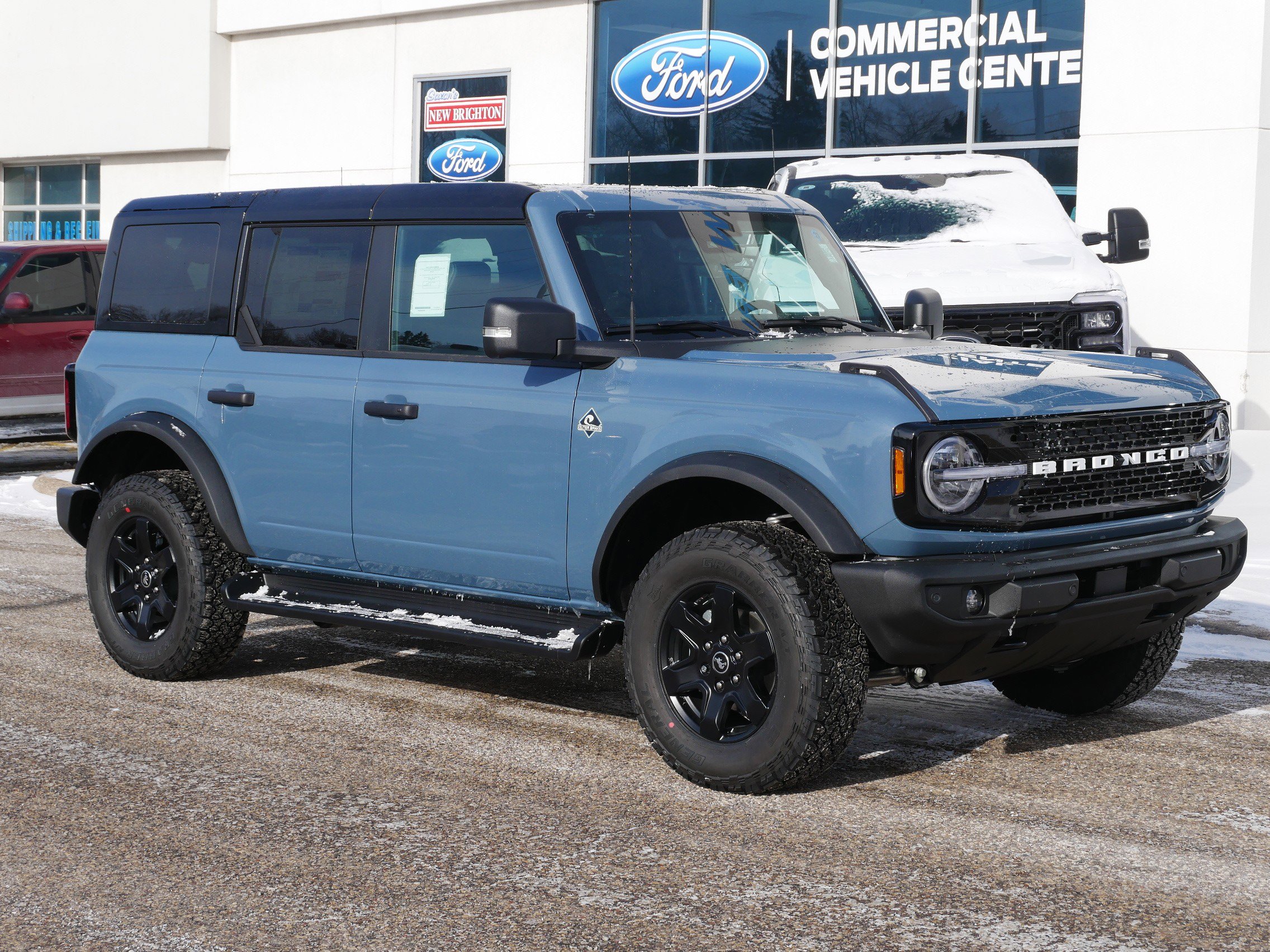 New 2025 Ford Bronco Outer Banks image 4