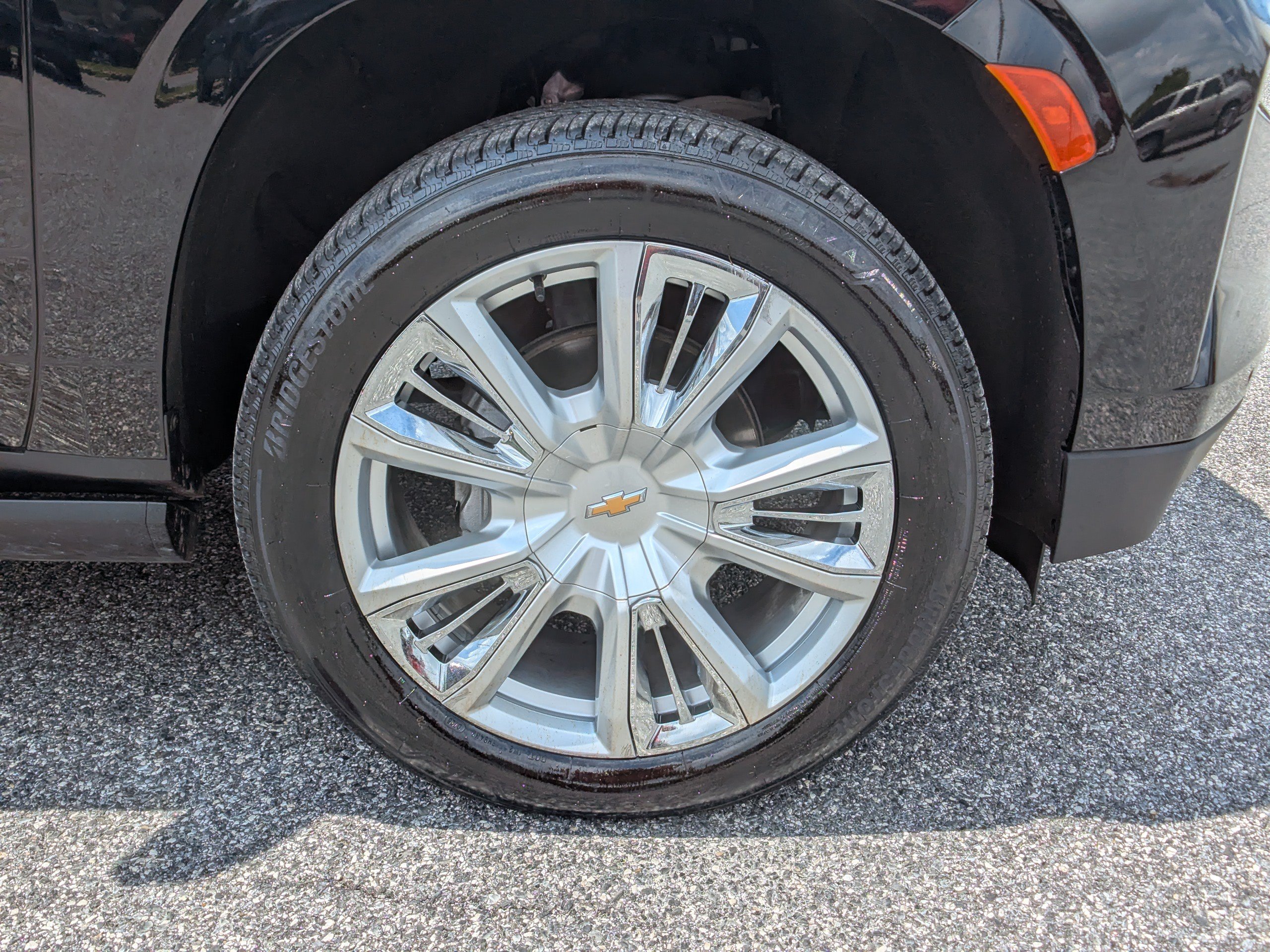 Used 2024 Chevrolet Tahoe High Country AWD/4WD image 10
