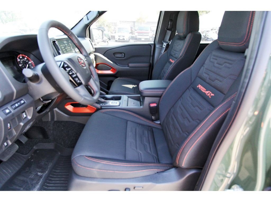 New 2026 Nissan Frontier PRO-4X w/ Pro-4x Convenience Package image 6