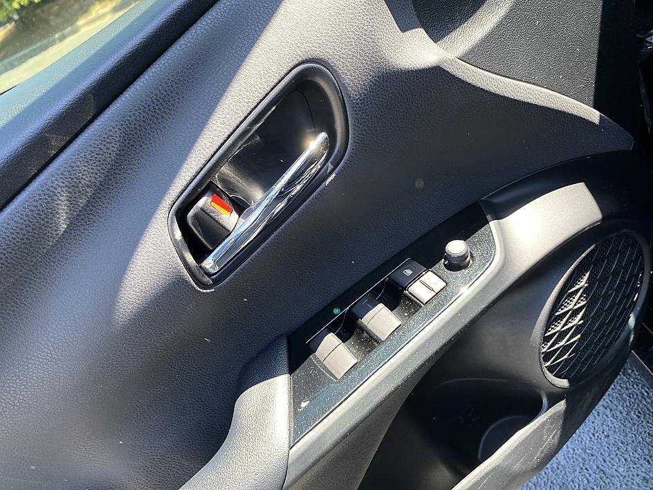 Certified 2022 Toyota Prius FWD image 12