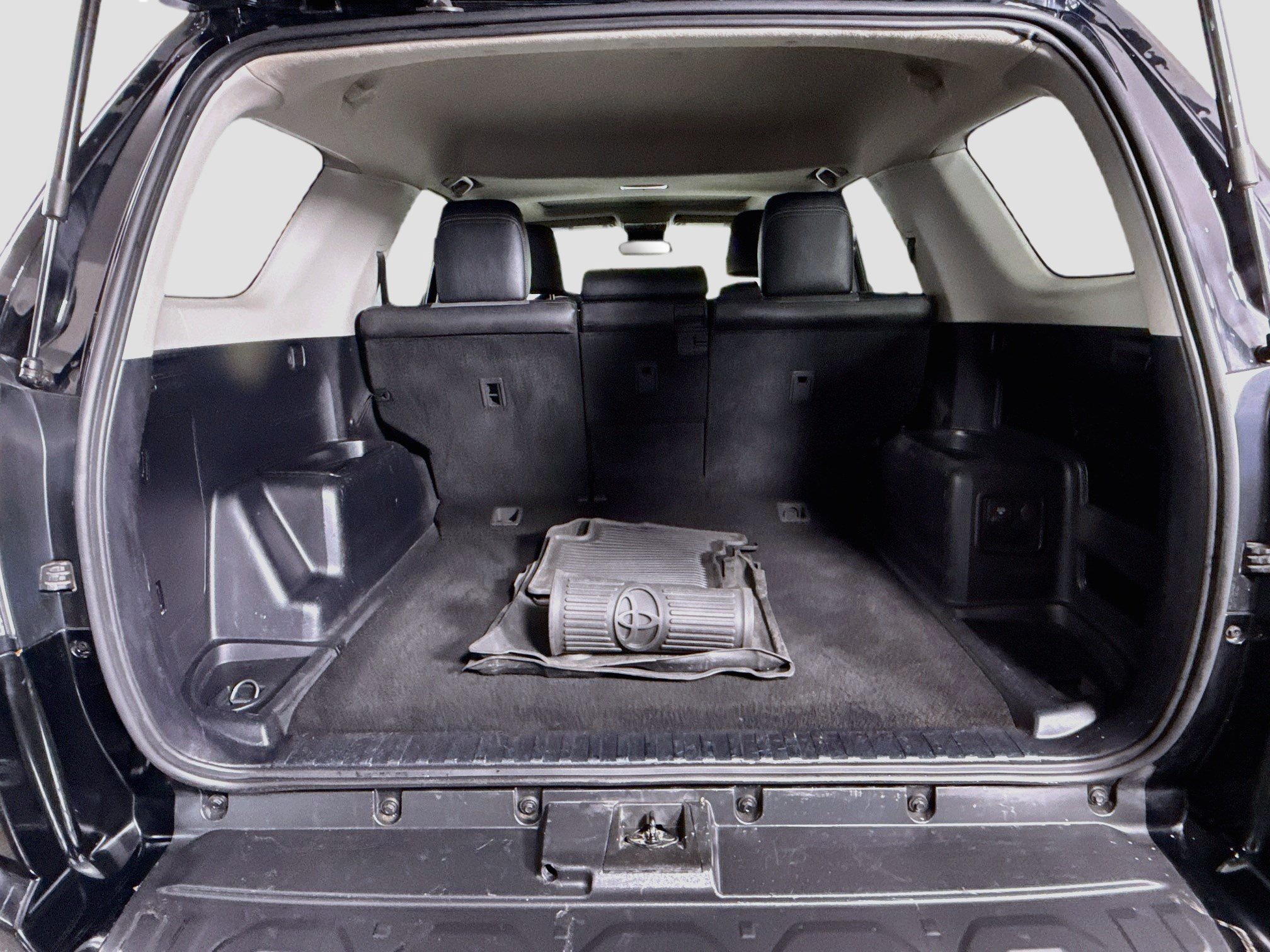 Used 2019 Toyota 4Runner SR5 Premium RWD image 34