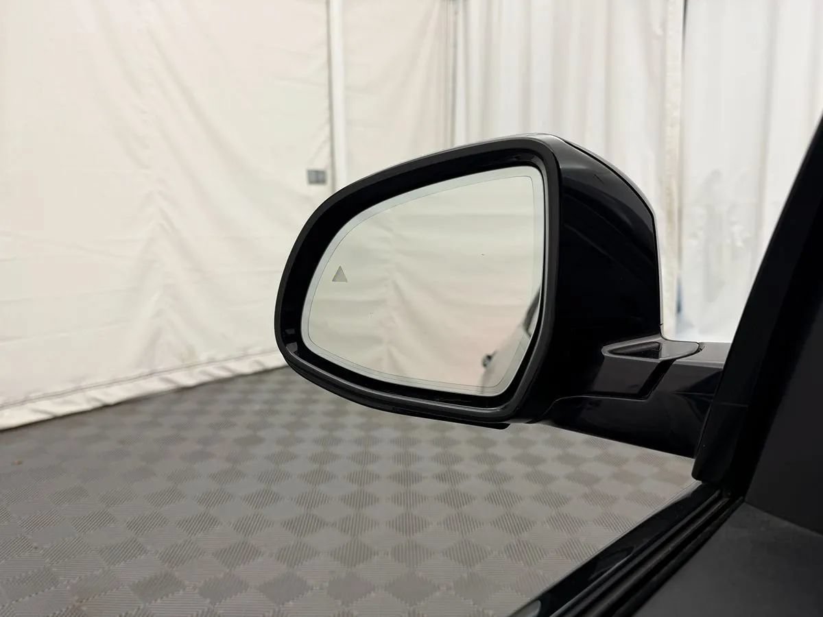 Used 2020 BMW X5 M50i AWD/4WD image 17