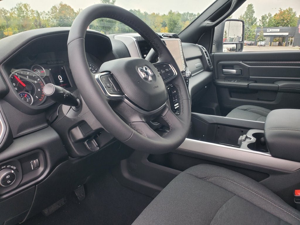 New 2027 RAM 3500 Big Horn AWD/4WD image 10