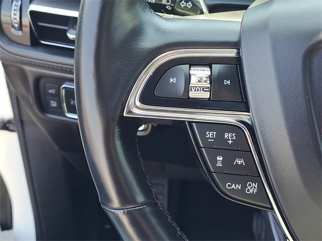 Certified 2022 Lincoln Nautilus Reserve w/ Equipment Group 201A image 12