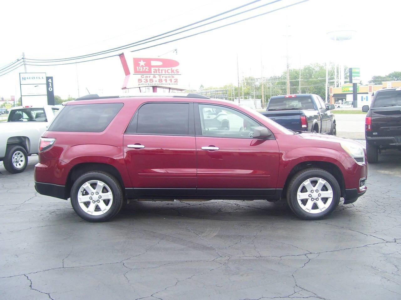 Used 2016 GMC Acadia SLE image 2