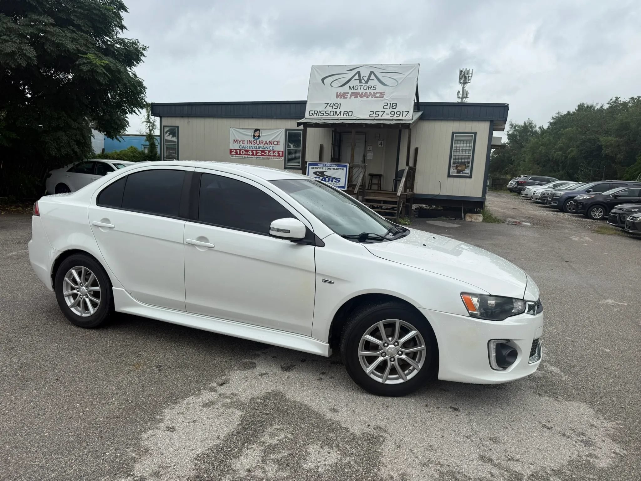 Used 2016 Mitsubishi Lancer ES FWD image 2