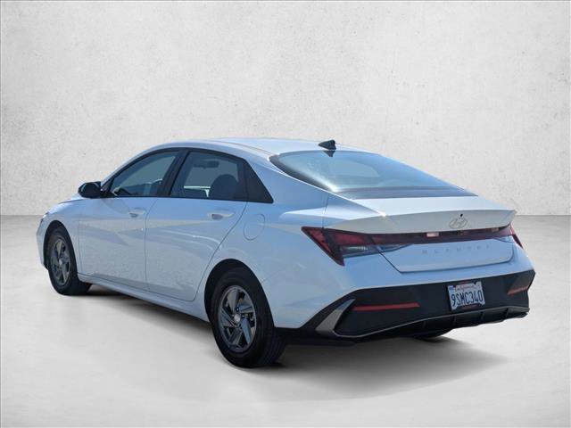 Certified 2025 Hyundai Elantra SE image 8