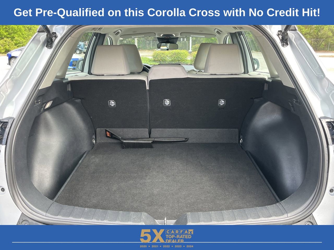 Used 2024 Toyota Corolla Cross L AWD/4WD image 22