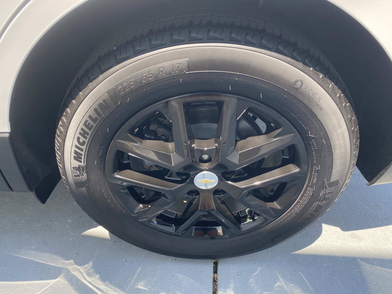 Used 2022 Chevrolet Equinox LT FWD image 10