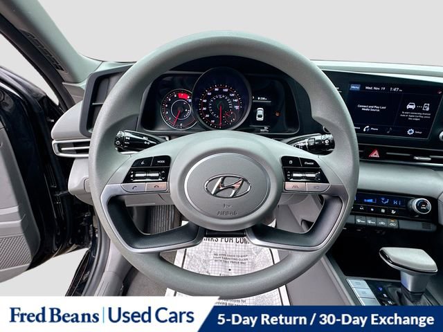 Used 2023 Hyundai Elantra SEL image 13