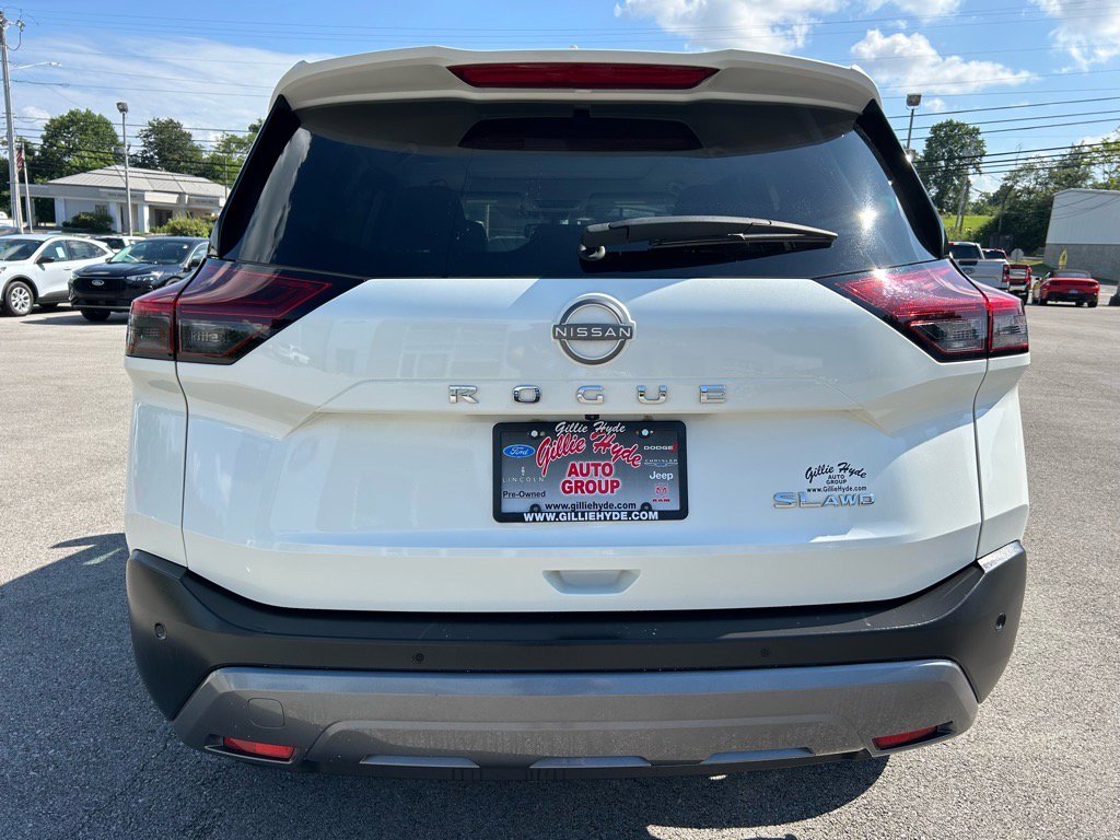 Used 2023 Nissan Rogue SL image 5
