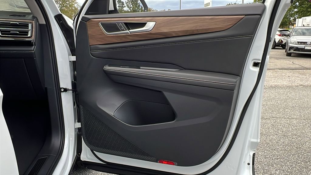 New 2026 Volkswagen Atlas SE image 7