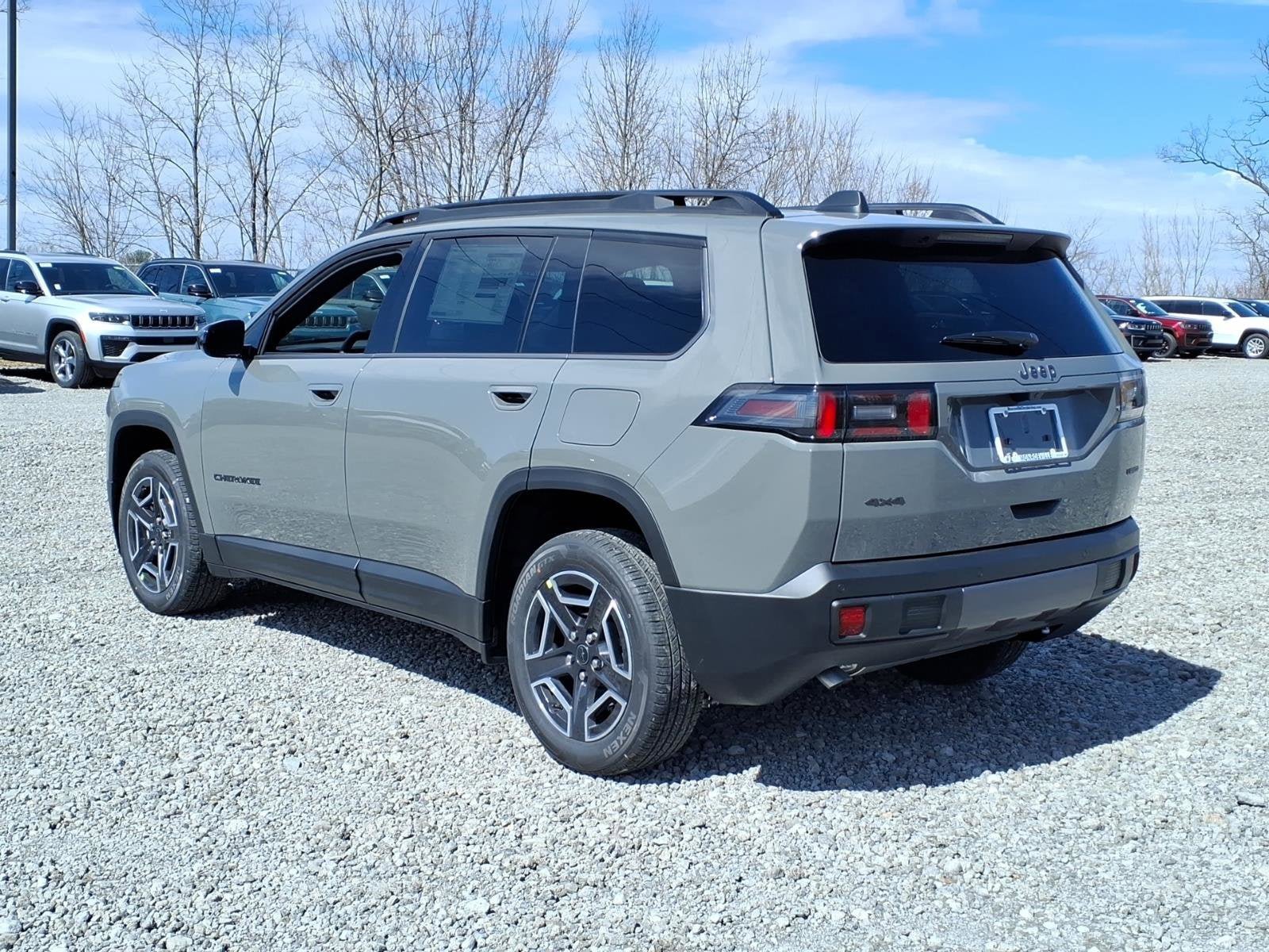 New 2026 Jeep Cherokee Laredo video 3