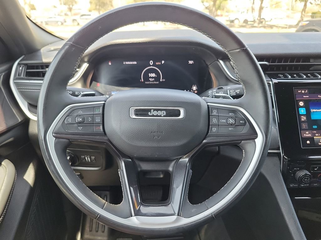 Used 2023 Jeep Grand Cherokee Altitude AWD/4WD image 24