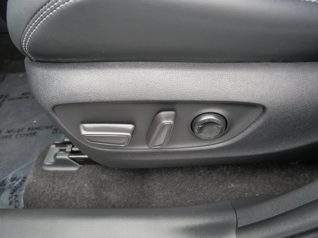 Used 2023 Toyota RAV4 Limited AWD/4WD image 15