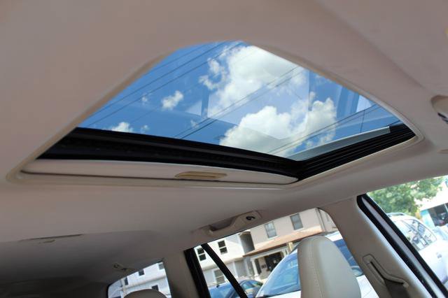 Used 2011 Volvo XC90 3.2 FWD image 27