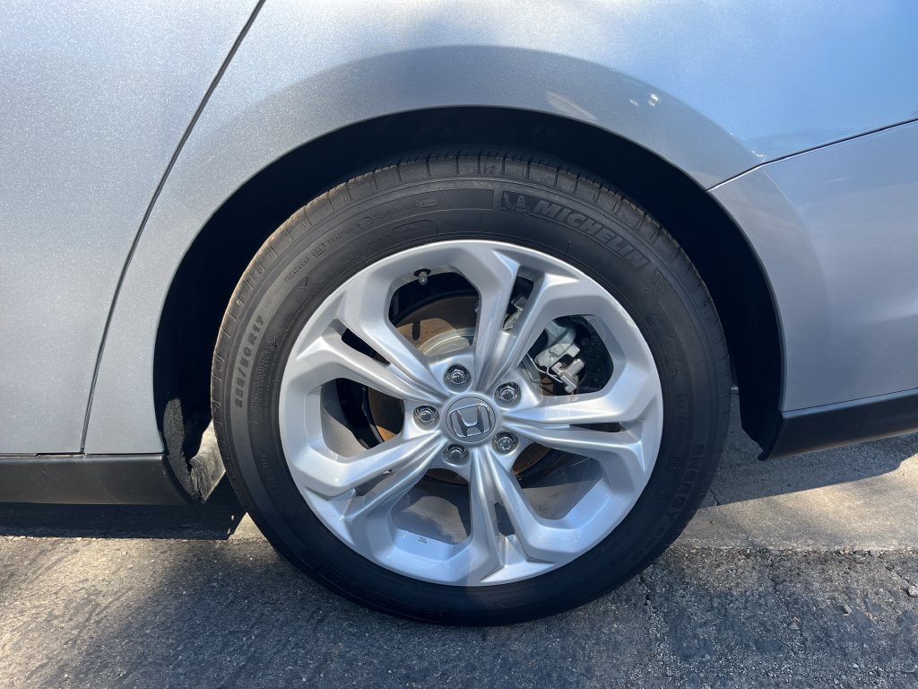 Used 2025 Honda Accord LX image 34