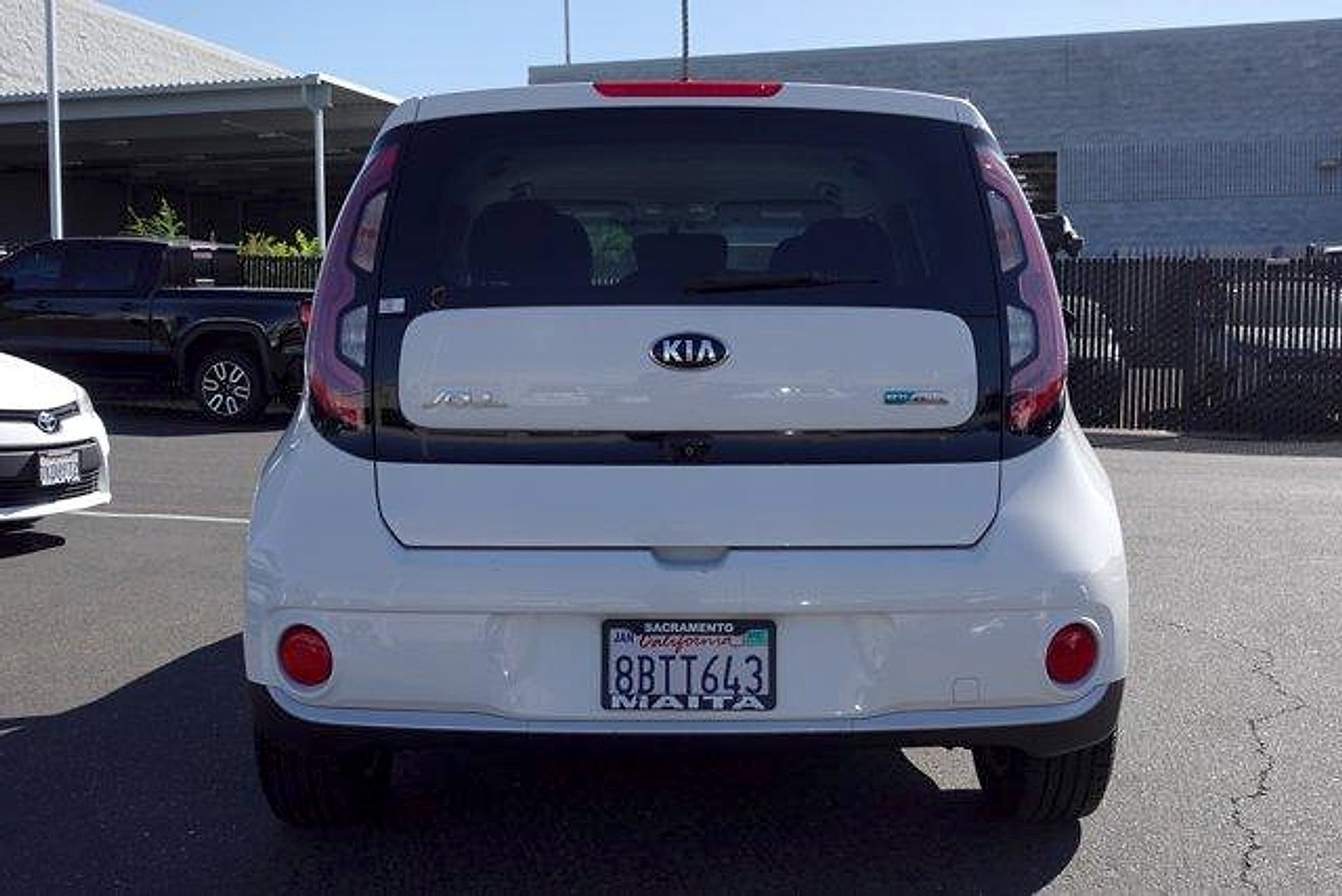 Used 2017 Kia Soul EV-e FWD image 6