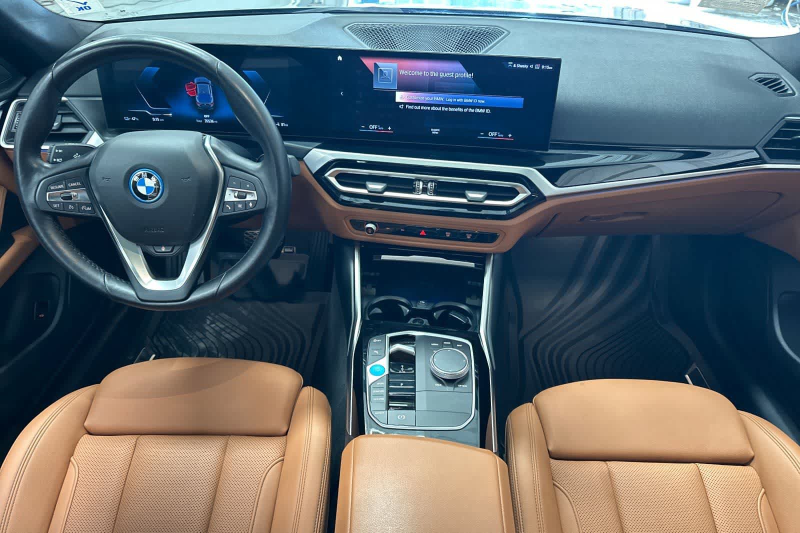 Used 2023 BMW i4 eDrive35 w/ Premium Package RWD image 3