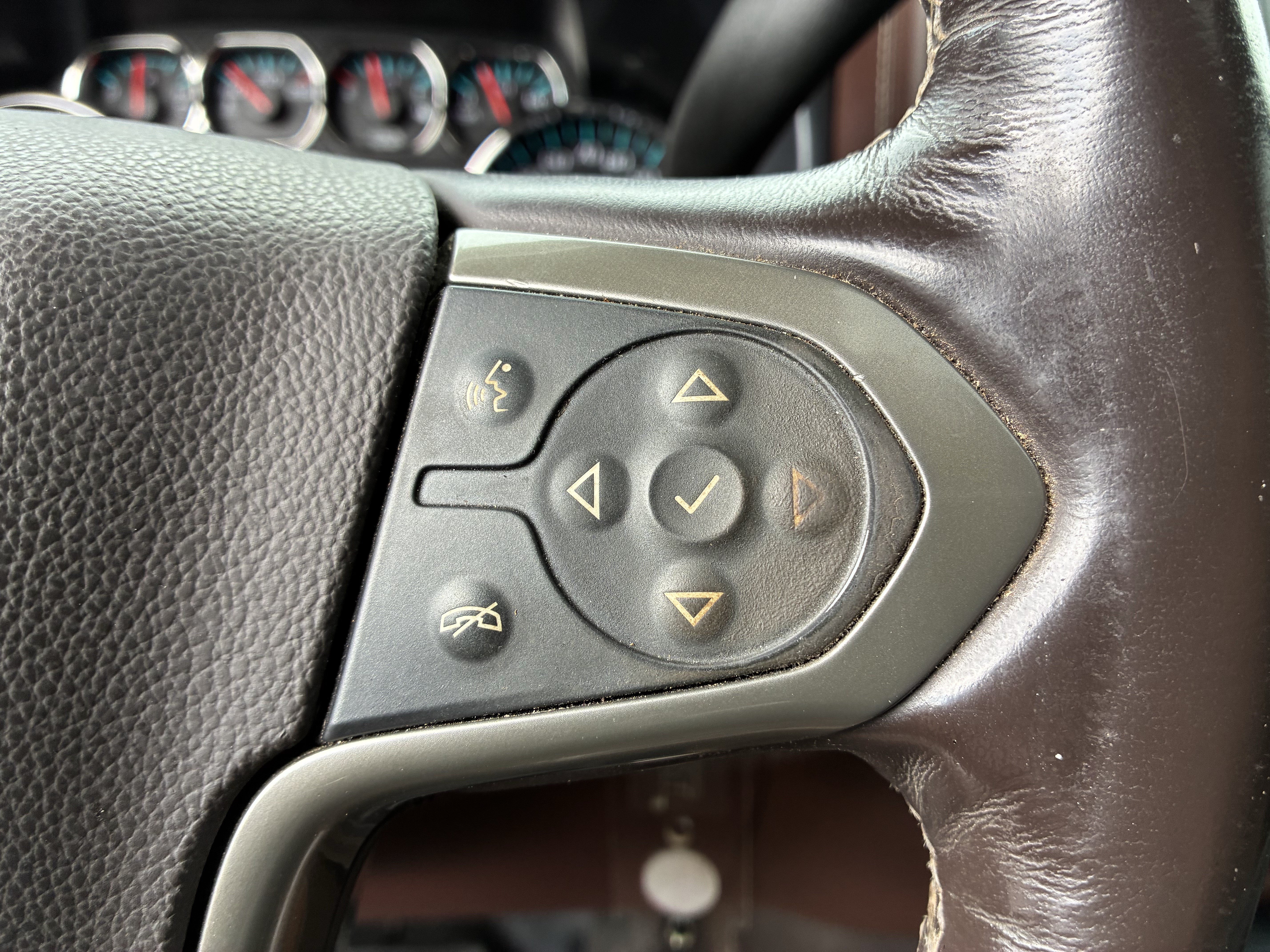 Used 2018 Chevrolet Silverado 3500 High Country w/ Duramax Plus Package AWD/4WD image 32