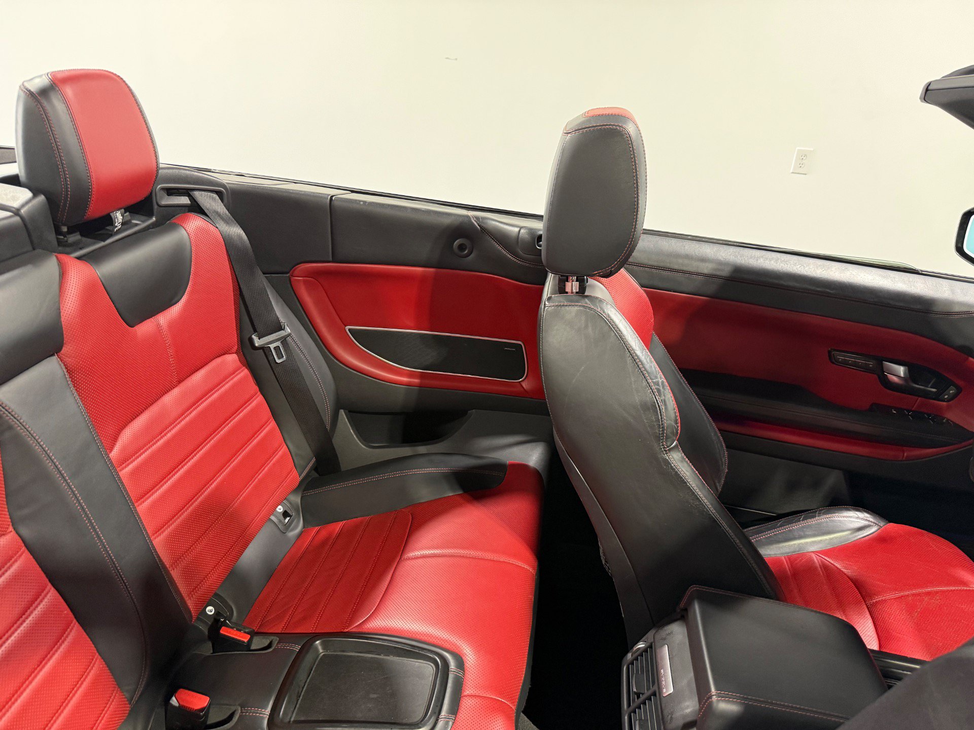 Used 2018 Land Rover Range Rover Evoque HSE Dynamic AWD/4WD image 50