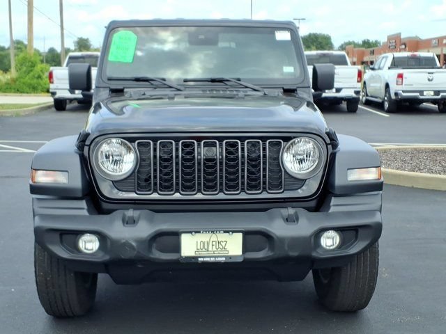 Used 2024 Jeep Wrangler Sport AWD/4WD image 32
