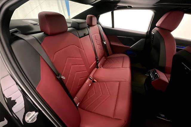 New 2025 BMW i5 xDrive40 w/ Premium Package image 15