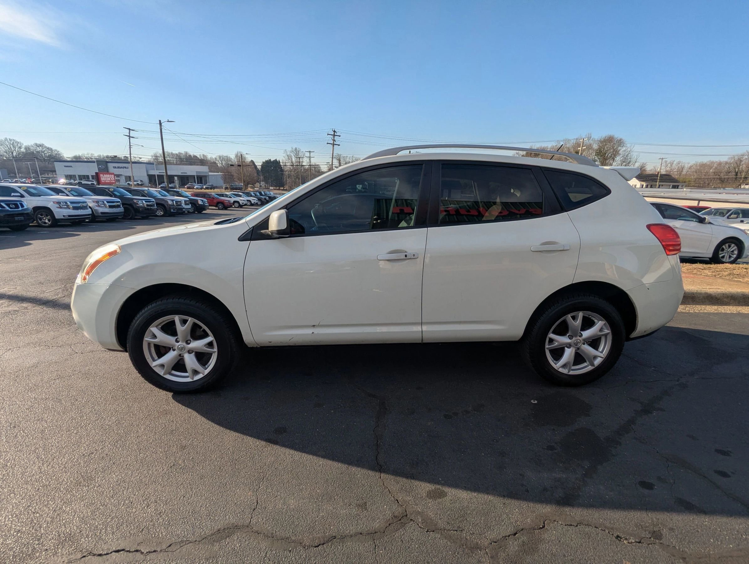 Used 2008 Nissan Rogue SL w/ Premium Pkg image 4