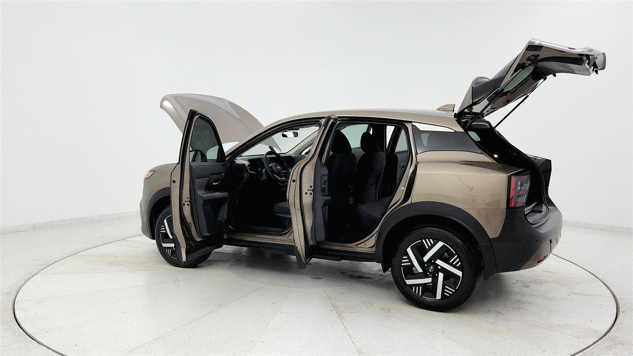 Used 2025 Nissan Kicks SV w/ Charging Package FWD image 28
