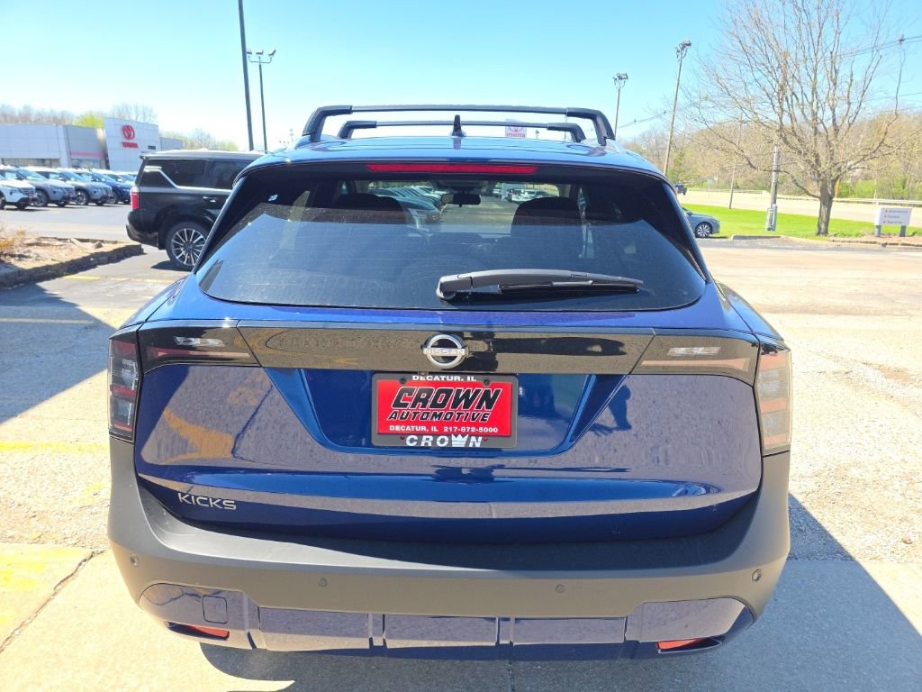 New 2026 Nissan Kicks SV image 4