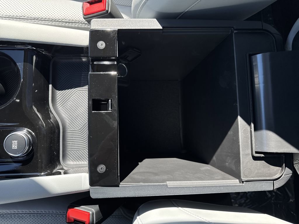 New 2026 Ford Explorer Platinum image 37