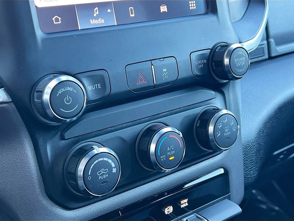 Used 2024 RAM 2500 Big Horn image 15