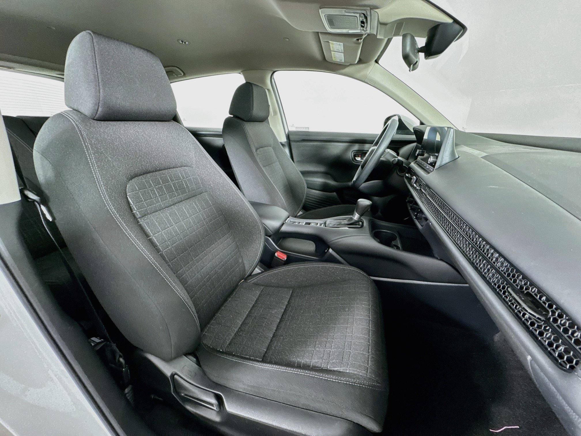 Certified 2024 Honda HR-V LX image 25